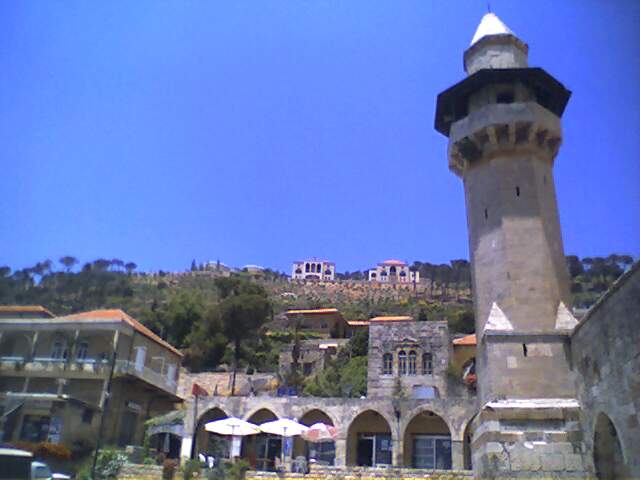 Deir Al Qamar Mosque